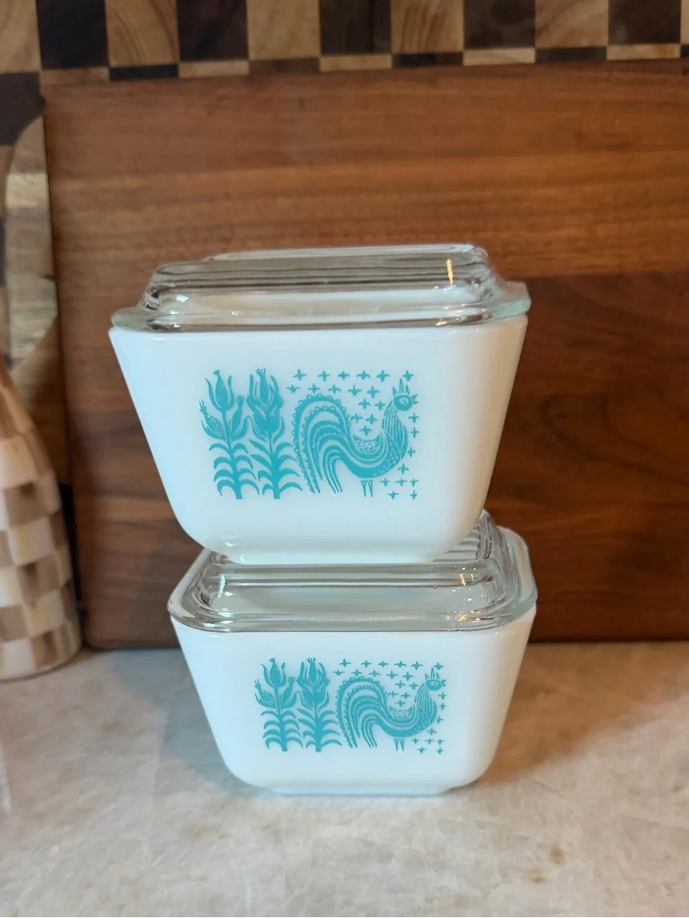 Two vintage 50’s Pyrex Amish Butterprint turquoise refrigerator dishes 501